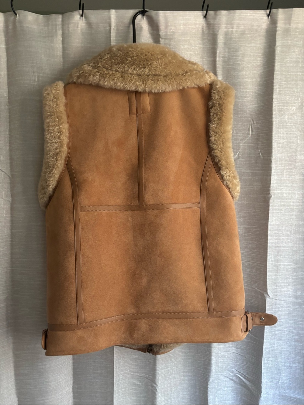 Avec Les Filles Plush Faux Shearling Vest in Camel - Picture 3 of 3
